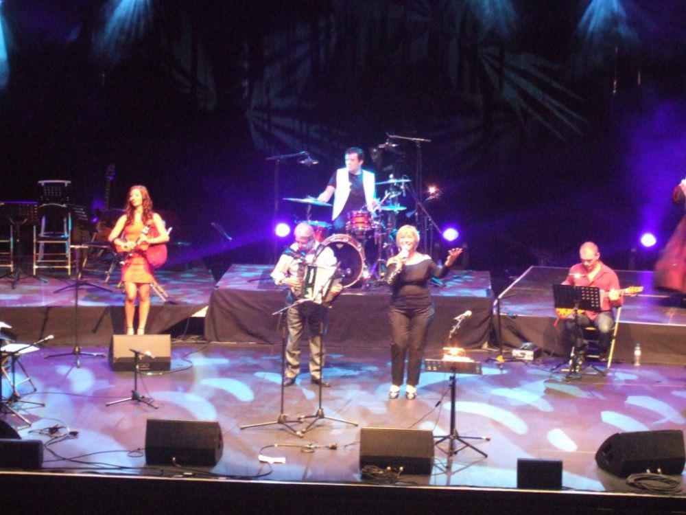 Nathalie BERNAT (Cantal-Tarn), André ROQUES et Dany BARRIERE (Quercy).